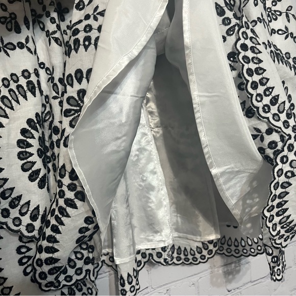 Express Embroidered Lace Tiered Dress Size Large - Picture 4 of 9